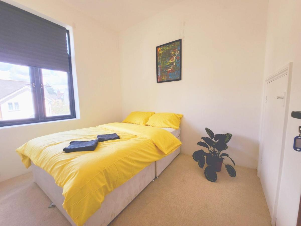 Urban Escape Ealing Otel Londra Dış mekan fotoğraf