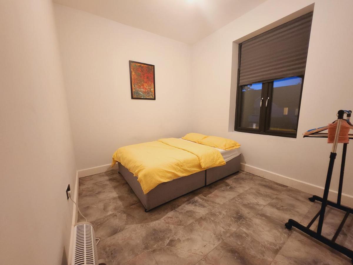 Urban Escape Ealing Otel Londra Dış mekan fotoğraf