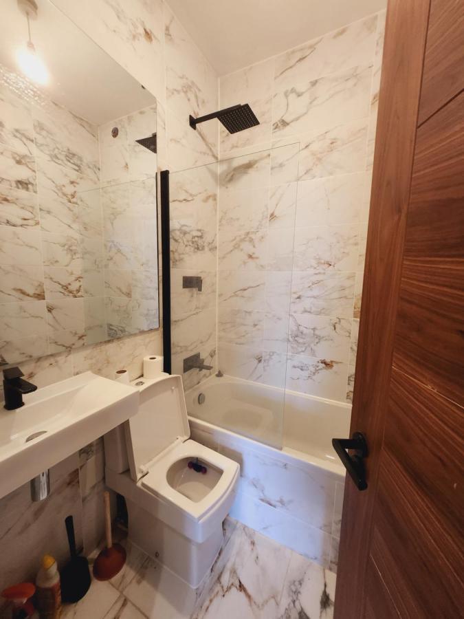 Urban Escape Ealing Otel Londra Dış mekan fotoğraf